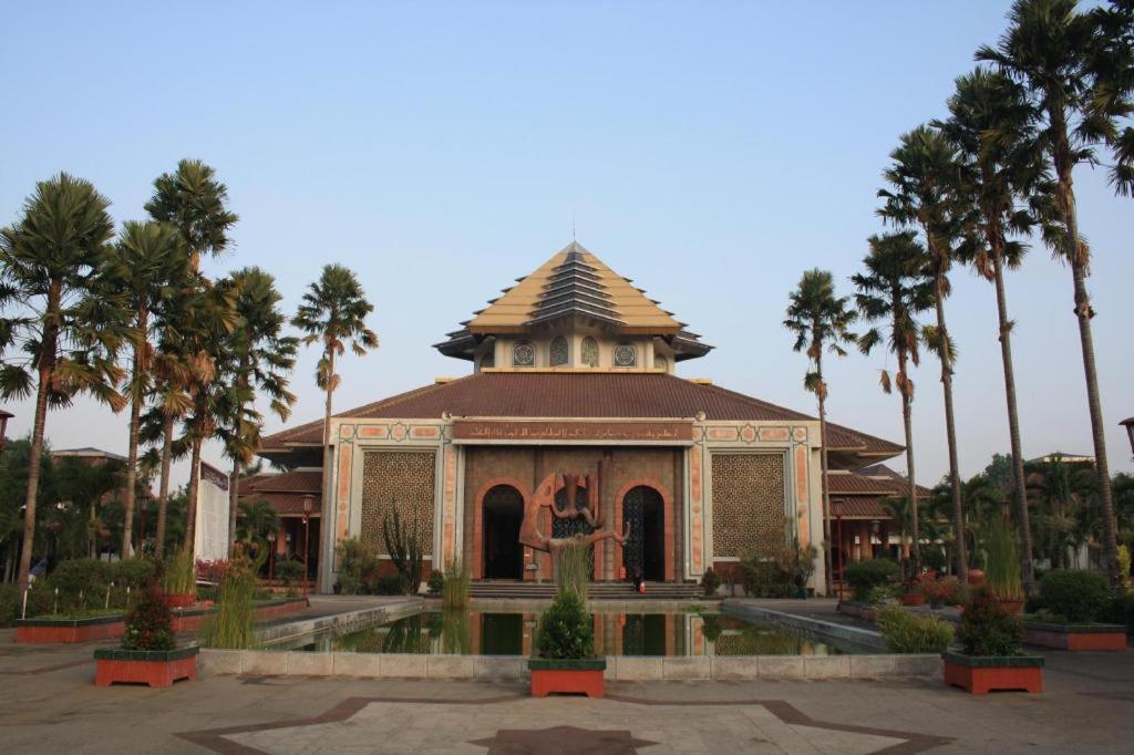Indoluxe Hotel Jogjakarta Melati Exterior photo